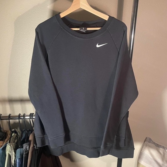 Nike Women’s Crewneck - Picture 1 of 4